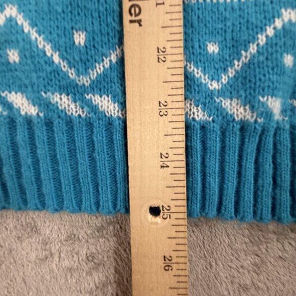 Vintage G.F.C. LTD Sweater Womens Medium Blue White Snowflake Beaded Made USA - Picture 13 of 15